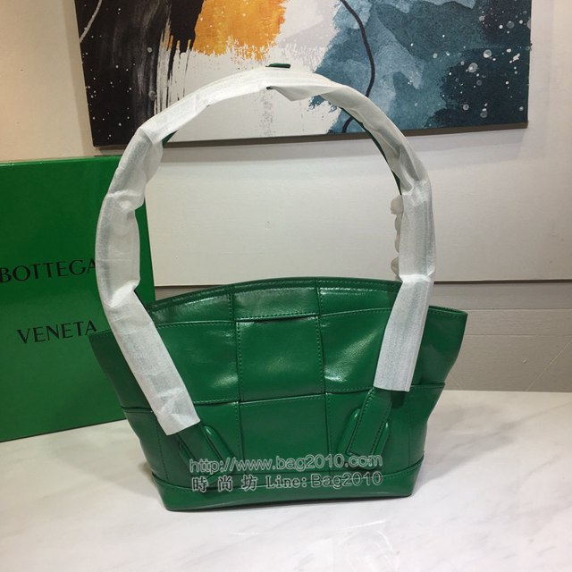 Bottega veneta高端女包 96009s小號 寶緹嘉Arco33油蠟牛皮包 BV經典款蝙蝠包手提包  gxz1241